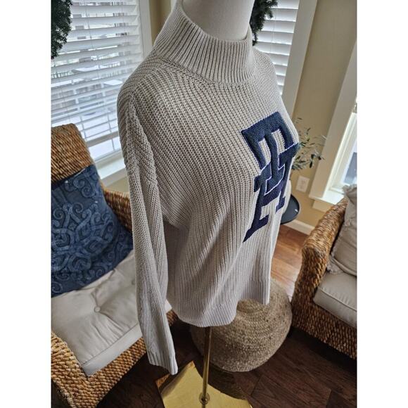 Tommy Hilfiger Monogrammed Applique Relaxed Sweater Size S Preppy - Picture 3 of 11